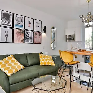  Appartement Sweet Le Marais, Place Des Vosges 4/5pers! France